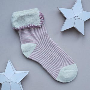 Wool Blend Striped Ankle Socks in Pink