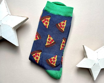 Men's Bamboo Pizza Slices Socks in Navy Blue