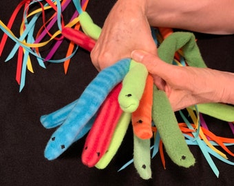 Finger Snakes!