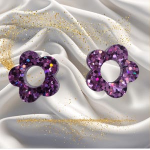 Interchangeable hoop earrings