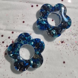 Interchangeable hoop earrings