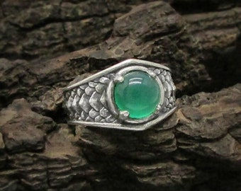 Green Onyx Ring, Size 7, Sterling silver mermaid scale rings, gothic rings with dragon scales, May birthstone ring for men or women, snake