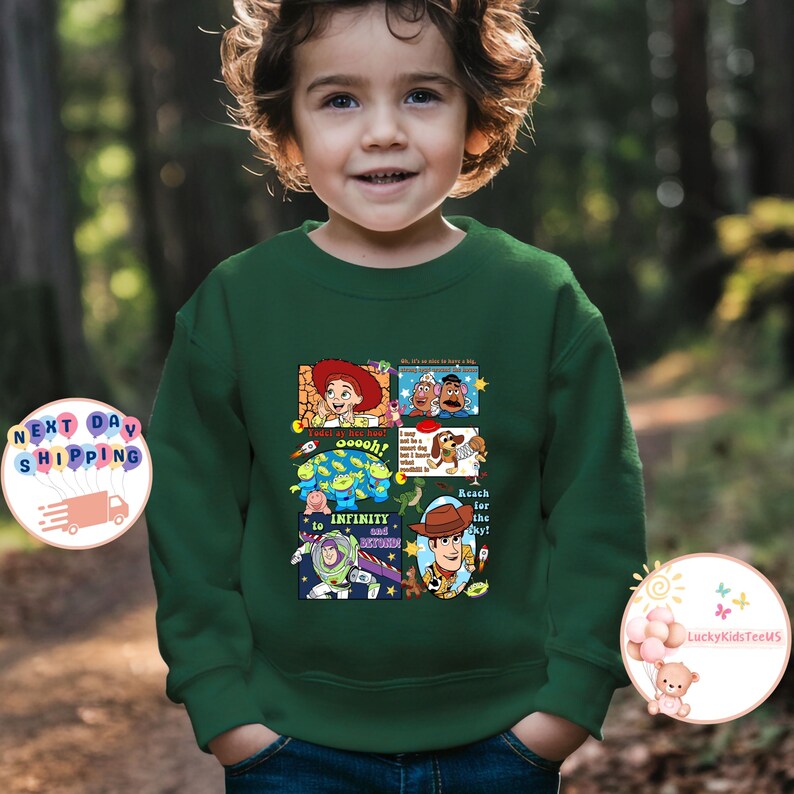 Puede incluir: Un letrero de madera r&uacute;stica con la frase "Welcome to our home" en letras blancas. El letrero presenta un acabado envejecido y un dise&ntilde;o sencillo y acogedor, ideal para un porche o entrada.