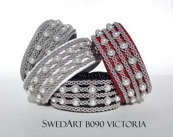 SwedArt B90 SMALL Reduced, Victoria Sami Leather Bracelet with Pewter Braid, Pearls, Antler Button 3/4" Wide White