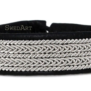 SwedArt B27 XXS Byske Swedish Sami Reindeer Bracelet with Antler Button Black