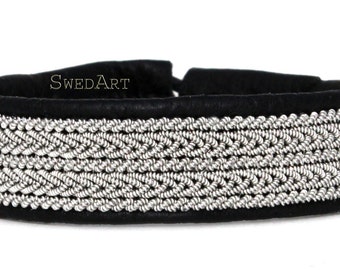 SwedArt B27 XXS Byske Swedish Sami Reindeer Bracelet with Antler Button Black