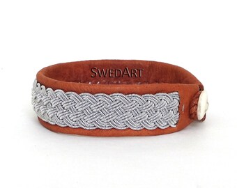SwedArt B67 XS Botnia Reindeer Bracelet in Martha Stewart Living, Antler Button, Exclusive Hand Tanned Leather
