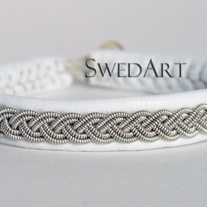 SwedArt B12 XL Sami Lapland Leather Bracelet Antler Button White
