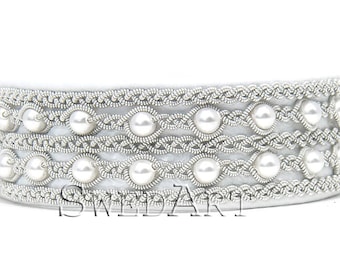 SwedArt B90 MEDIUM Reduced, Victoria Sami Leather Bracelet with Pewter Braid, Pearls and Reindeer Antler Button 3/4" Wide White
