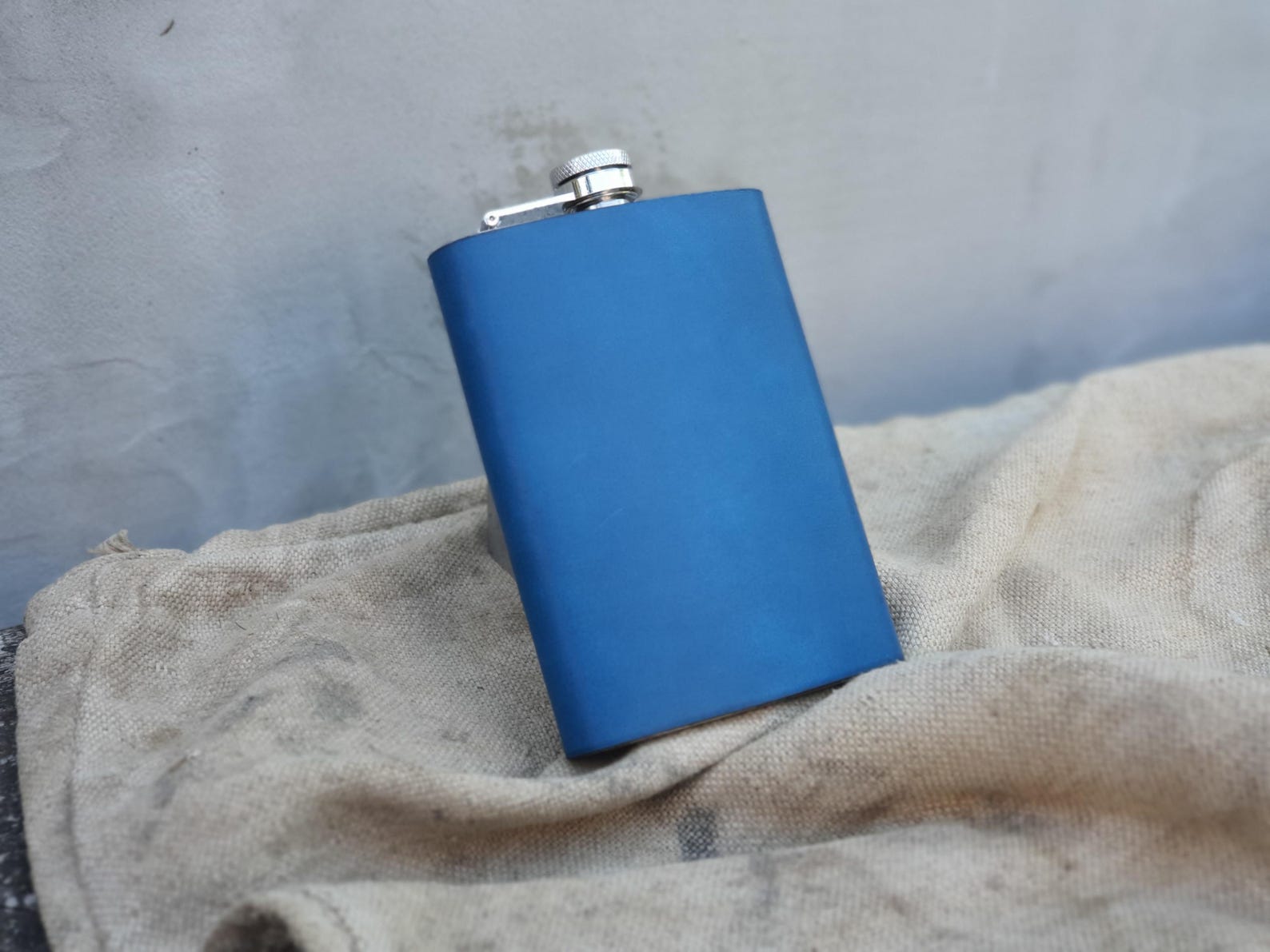 Vintage World Map Gift, Leather Wedding Flask, Globe Design Stylish Gft ...