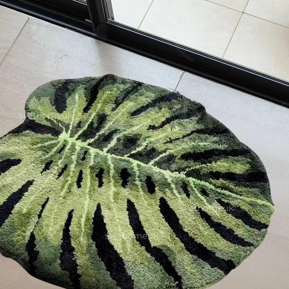 Tufted Monstera Leaf Rug, Non-Slip Rubber Backed Bath Mat, Fluffy Washable Green Plant Shaped Rug, Bedroom Bathroom Decor