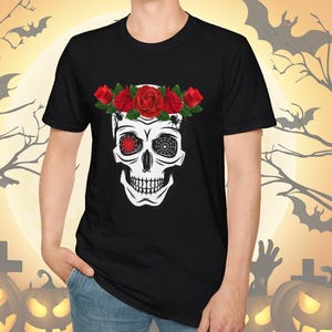 Bloom Skull T-Shirt, Blumenkrone Shirt, Halloween Skeleton T-Shirt, Grafik T-Shirt, Boho Shirt, Skelett Shirt, lustiges Schädel-T-Shirt, Schädel-Shirt