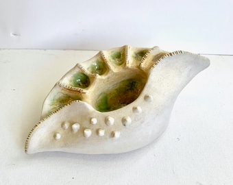 double walled sea pod bowl with green