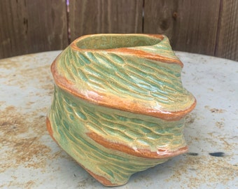 ceramic planter in green swirl