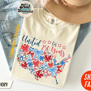 Camiseta com laço America Coquette, camiseta do 4 de julho, camiseta do Dia da Independência, camiseta vintage com mapa dos EUA, vestuário do Orgulho Americano, camiseta dos EUA 250 anos