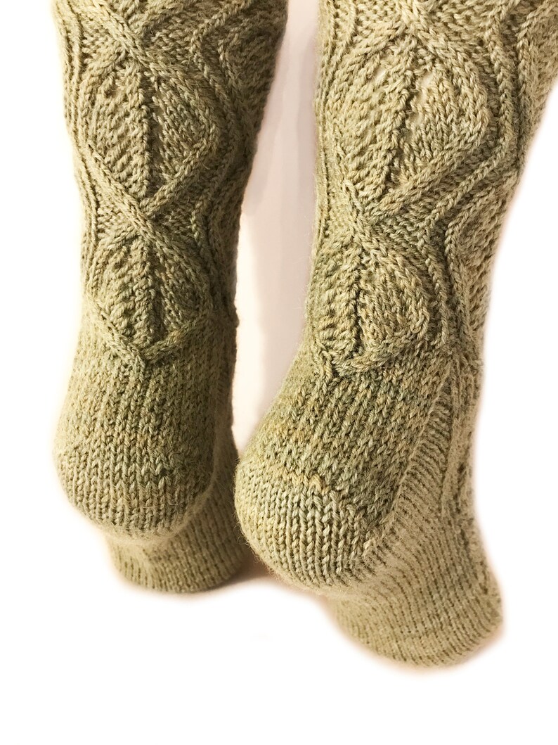 Knitting Pattern Petal Socks image 2