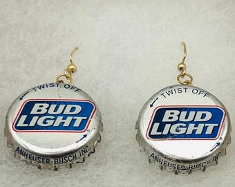 Pendientes; Pendientes colgantes con forma de tapas de botellas de cerveza Bud Light vintage con tapas vintage