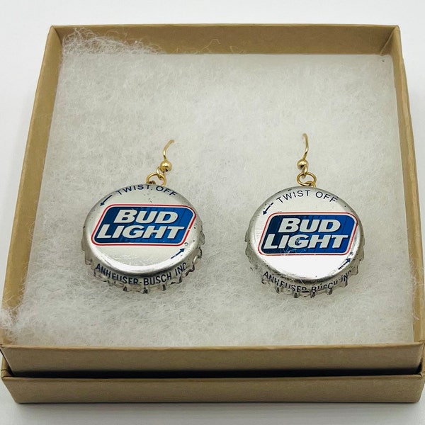 Des boucles d'oreilles; vintage Bud Light Beer Bottle Cap Drop Dangle Boucles d’oreilles avec casquettes vintage