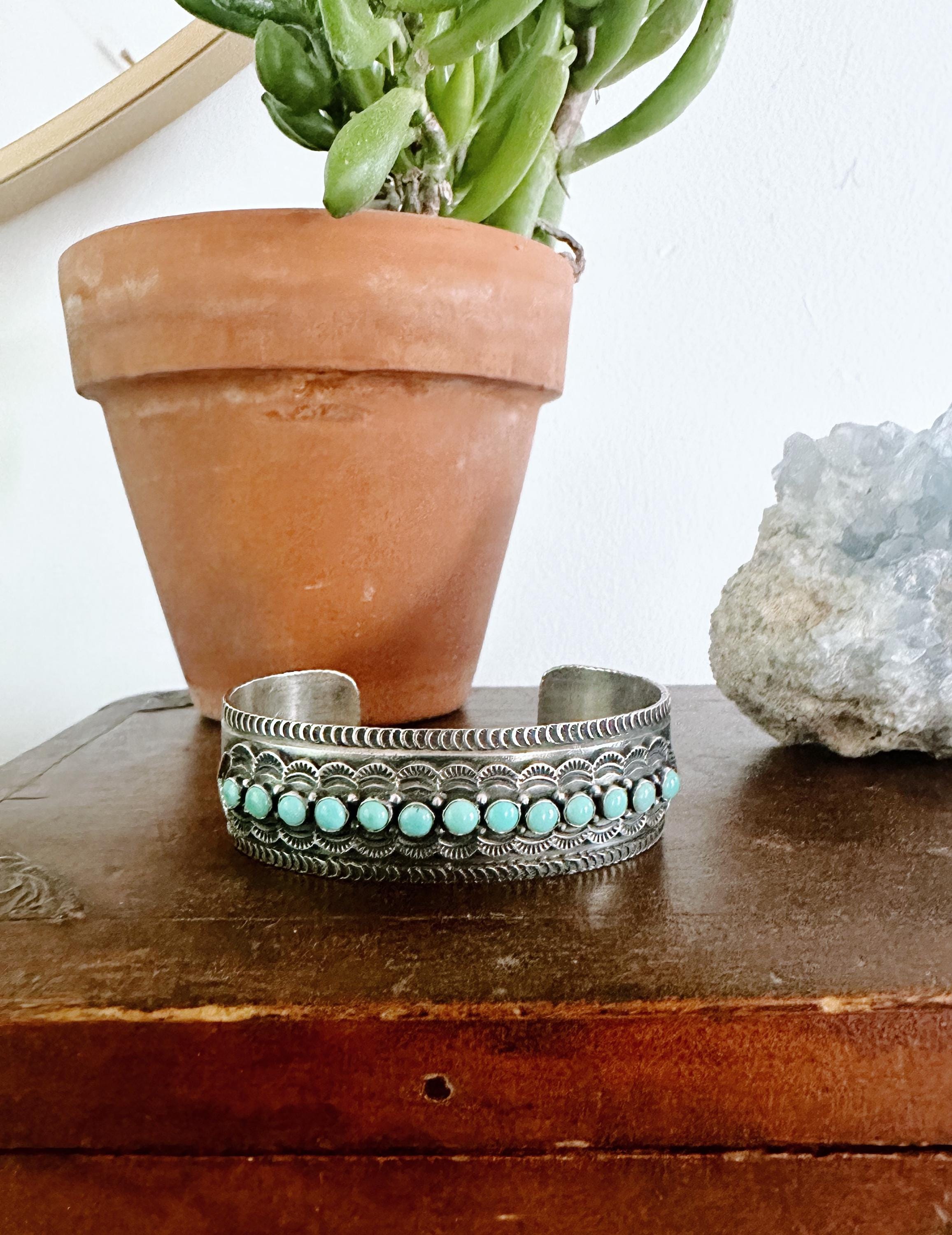 70s Vintage ZUNI Bangle silver925 ズニ族 COLLECTORS - Vintage Zuni Turquoise Cuff Bracelet – Signed M