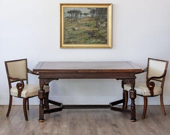 Exceptional Berkey & Gay Extendable Walnut Draw-Leaf Dining Table | c. 1925