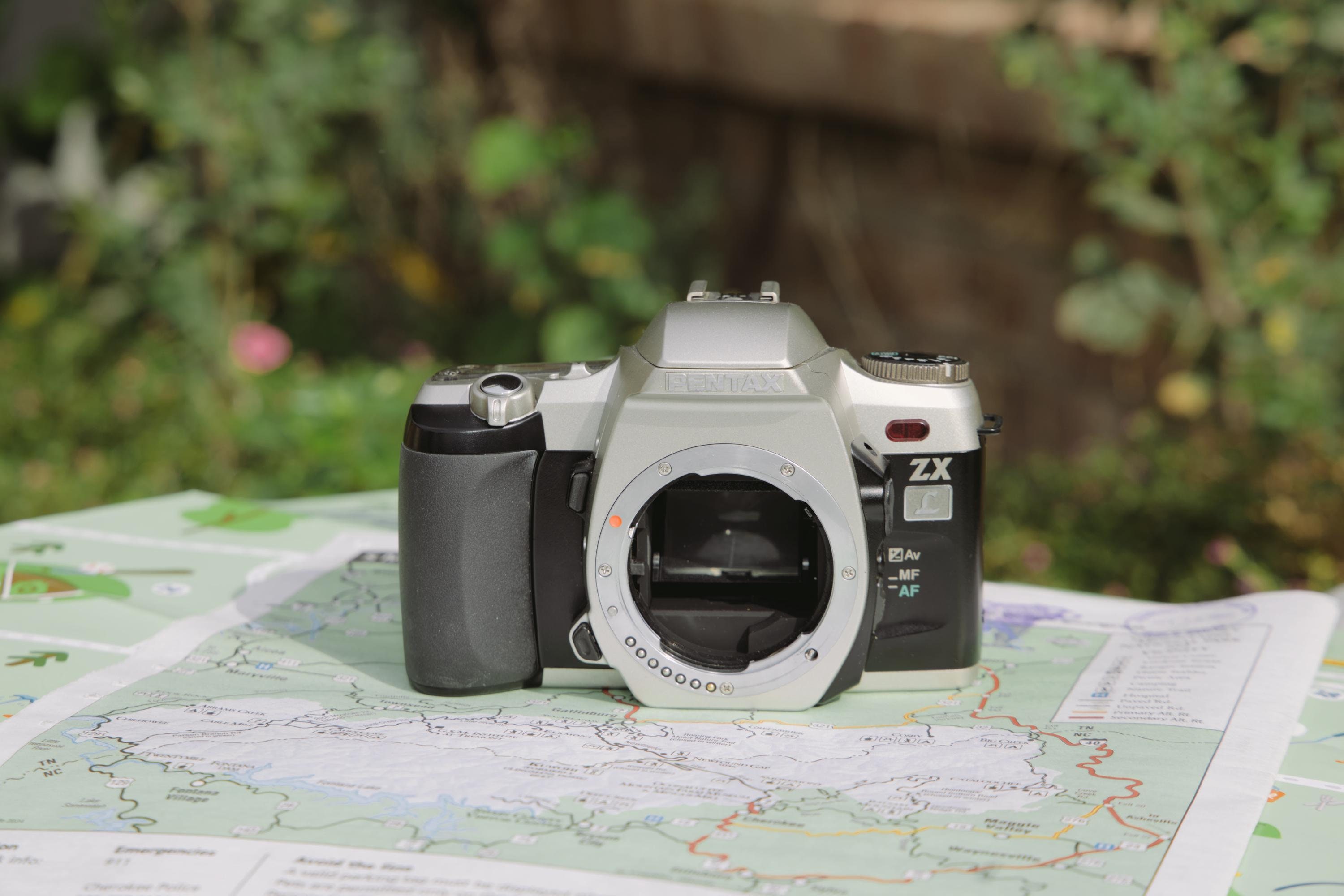 PENTAX MZ-6 （MZ-Lの海外版） Asahi: Pentax MZ-6 Price Guide: estimate a camera value