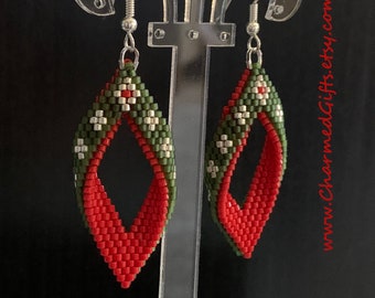 Twisted Leaf Earrings - Christmas