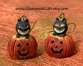 Cat in Jack-o-lantern Earrings