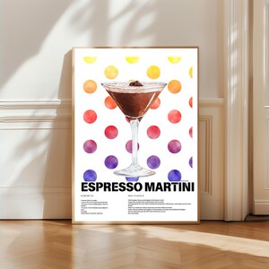 Popularne teraz | Plakat Espresso Martini – Zabawna kolorowa grafika w kropki do wydrukowania w formie koktajlu | Żywa dekoracja ścienna do domowych barów i jadalni