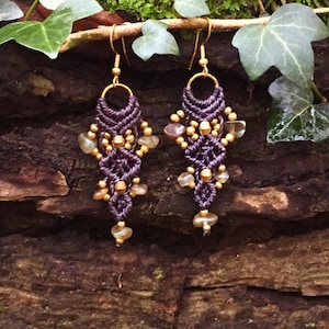 Pendientes Macramé con Labradorita – Joyería Boho Hecha a Mano con Detalles en Latón