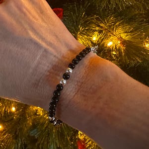 Pulsera de mujer en ónix negro y hematita