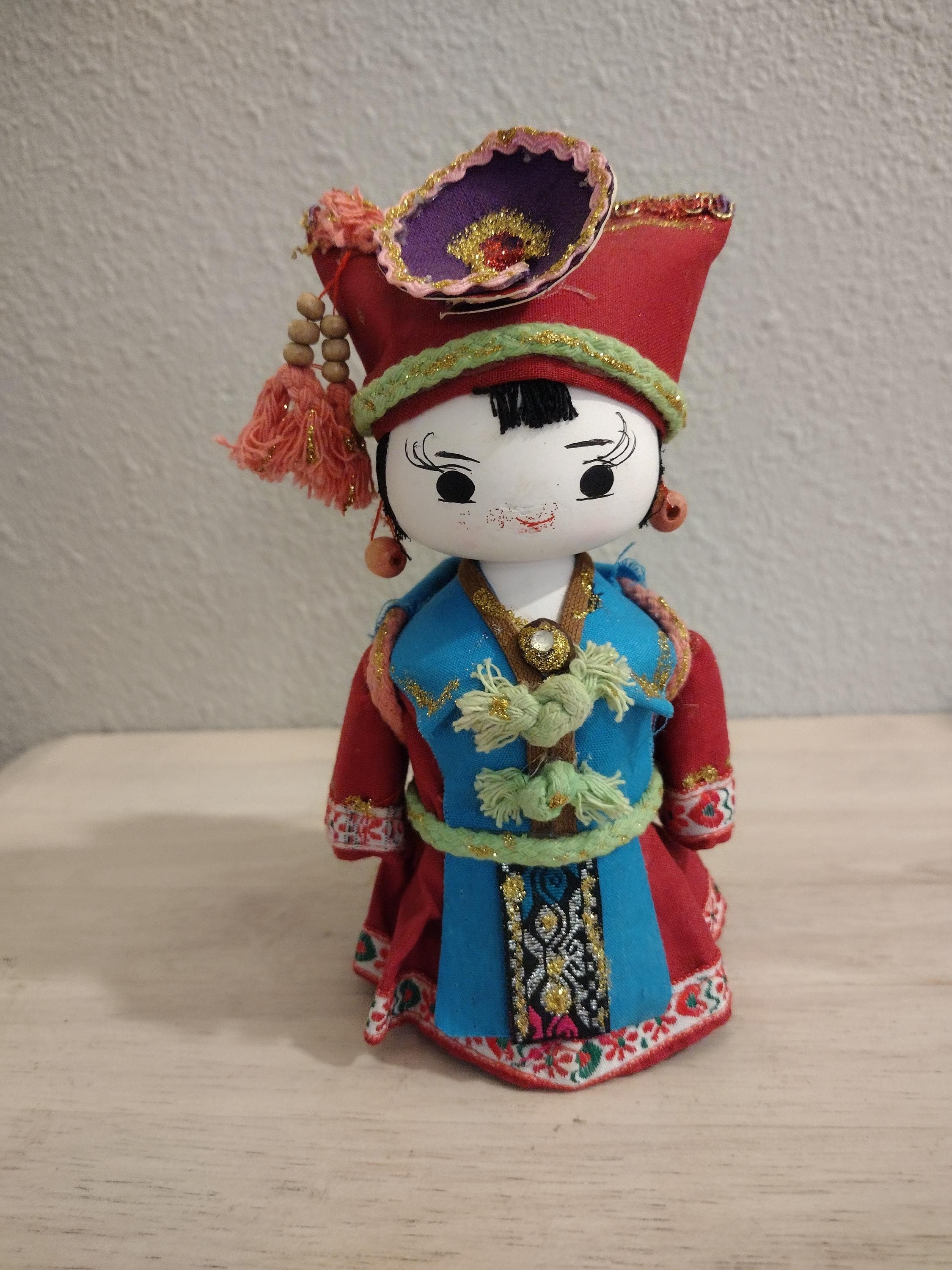 Vintage Achang People Chinese Doll: Ethnic Folk Art Collection (6.5 inches)