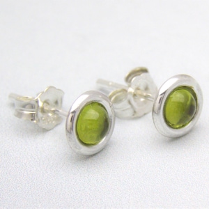 Peridot  Stud earrings