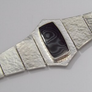 Argentium Silver link Bracelet with Psilomolene Cabochon image 2