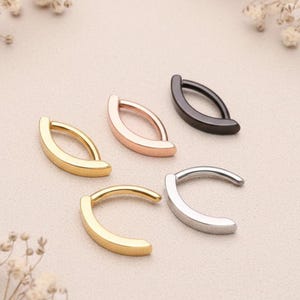ASTM F136 Titanium Curved Bar Belly Clicker