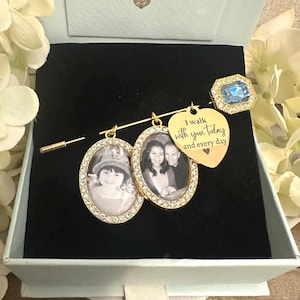 Gepersonaliseerde bruidsboeket fotobedel | Iets blauwe strassteenbroche