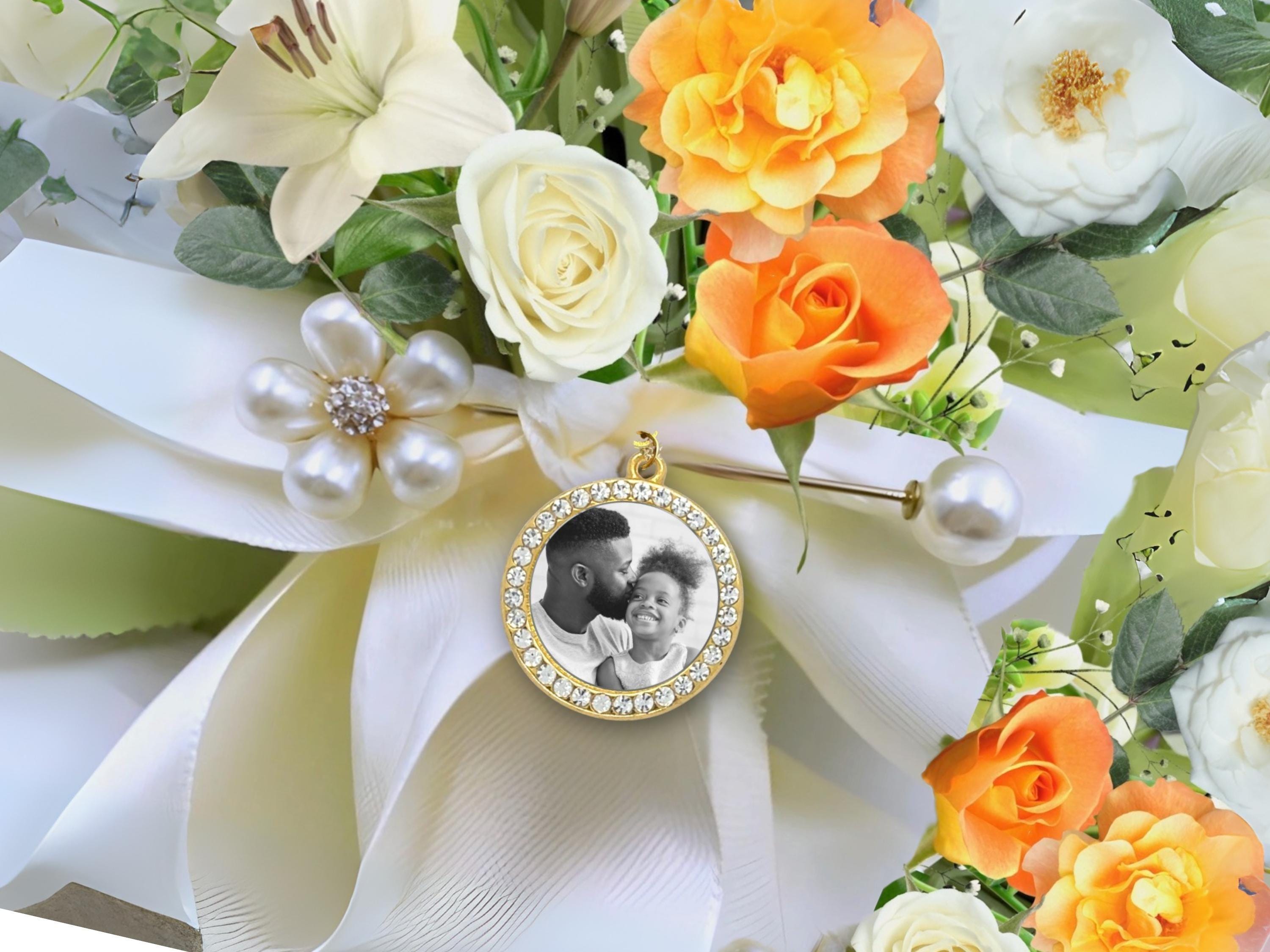 ［Flora］flower bouquet pearl shower earr Fresh White Winter Garden Flowers – Farm Nine