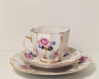 Tazza, piattino e piatto da dessert in porcellana vintage LFZ "Rose", fabbrica di porcellana Lomonosov, URSS.