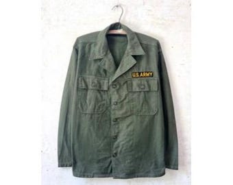 Vintage 50’s 60’s OG-107 Sateen Army Field Shirt Jacket Patched sz 40” Chest Sm