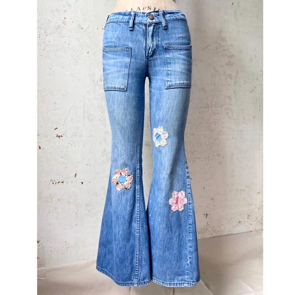 Vintage 70's Wrangler Sailor Style Quilt Patched Bell Bottoms Low Rise Jeans size 27” waist 29” Inseam