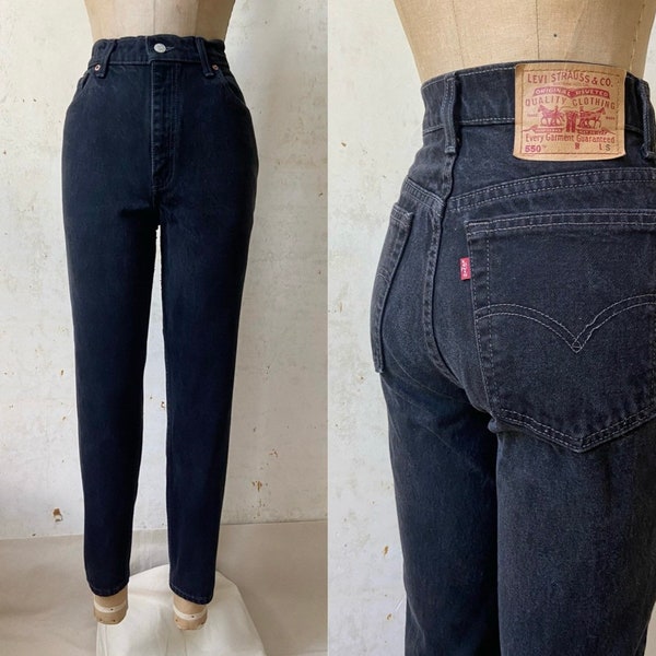 Vintage 80’s 90’s Levi's 550 Relaxed Taper Mom Jeans Black Denim sz 28” x 28” Sm Md