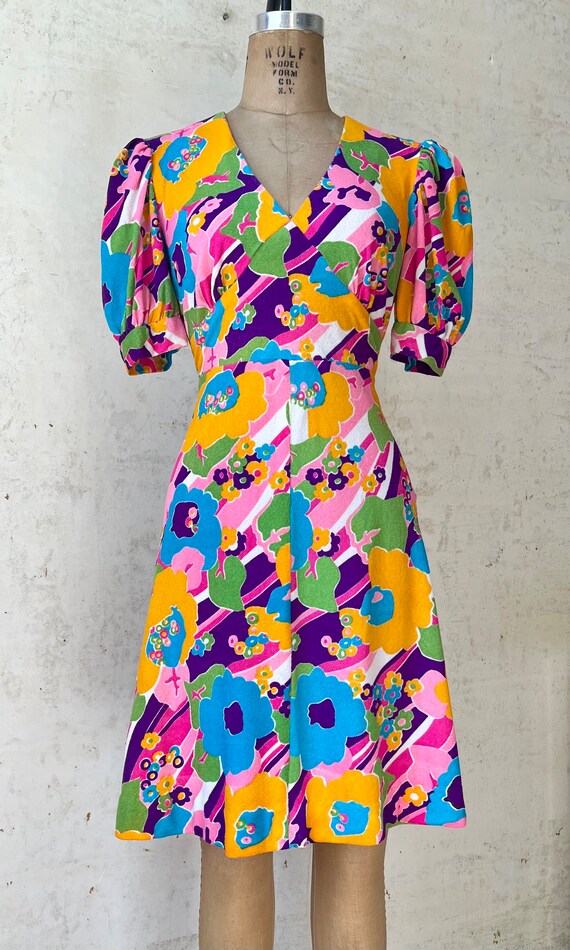 Vintage 60’s 70’s Neon Psychadelic Floral Print P… - image 2