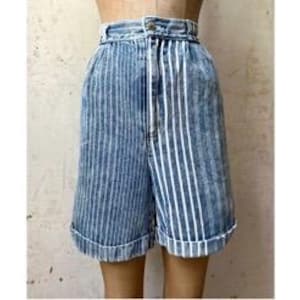 Vintage 80’s Cristina Indigo Stripe Print Denim Jeans Cuffed Bermuda Shorts sz 30” Waist Sm Md