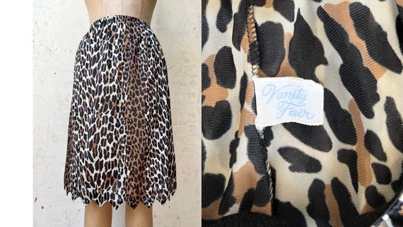Animal print skirt 70s sales