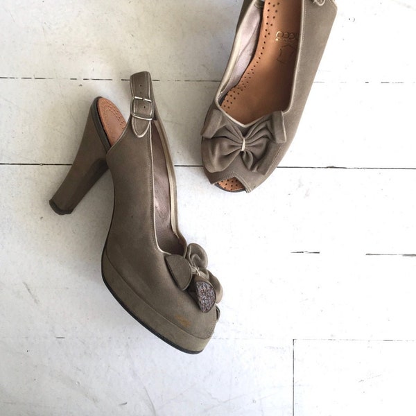 Shale peeptoe platforms | vintage 1940s shoes | 40s platform heels