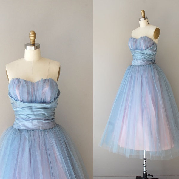 1950s dress / 50s strapless dress / Flutterby dress