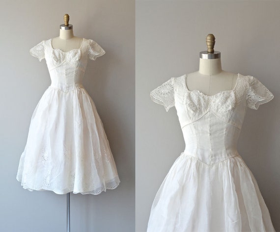 1940s wedding dress