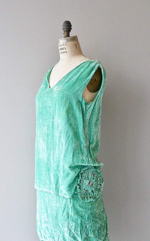 Le Grand Folie dress | 1920s silk velvet dress | … - image 3