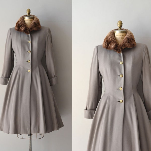 Lolland wool coat / vintage 40s wool princess coat / fur collar 1940s coat