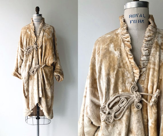 Doyenne silk velvet coat | 1920s coat | silk velve