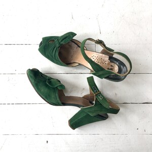 Green Leafbow peeptoes vintage 1940s shoes green 40s shoes 6.5 image 1